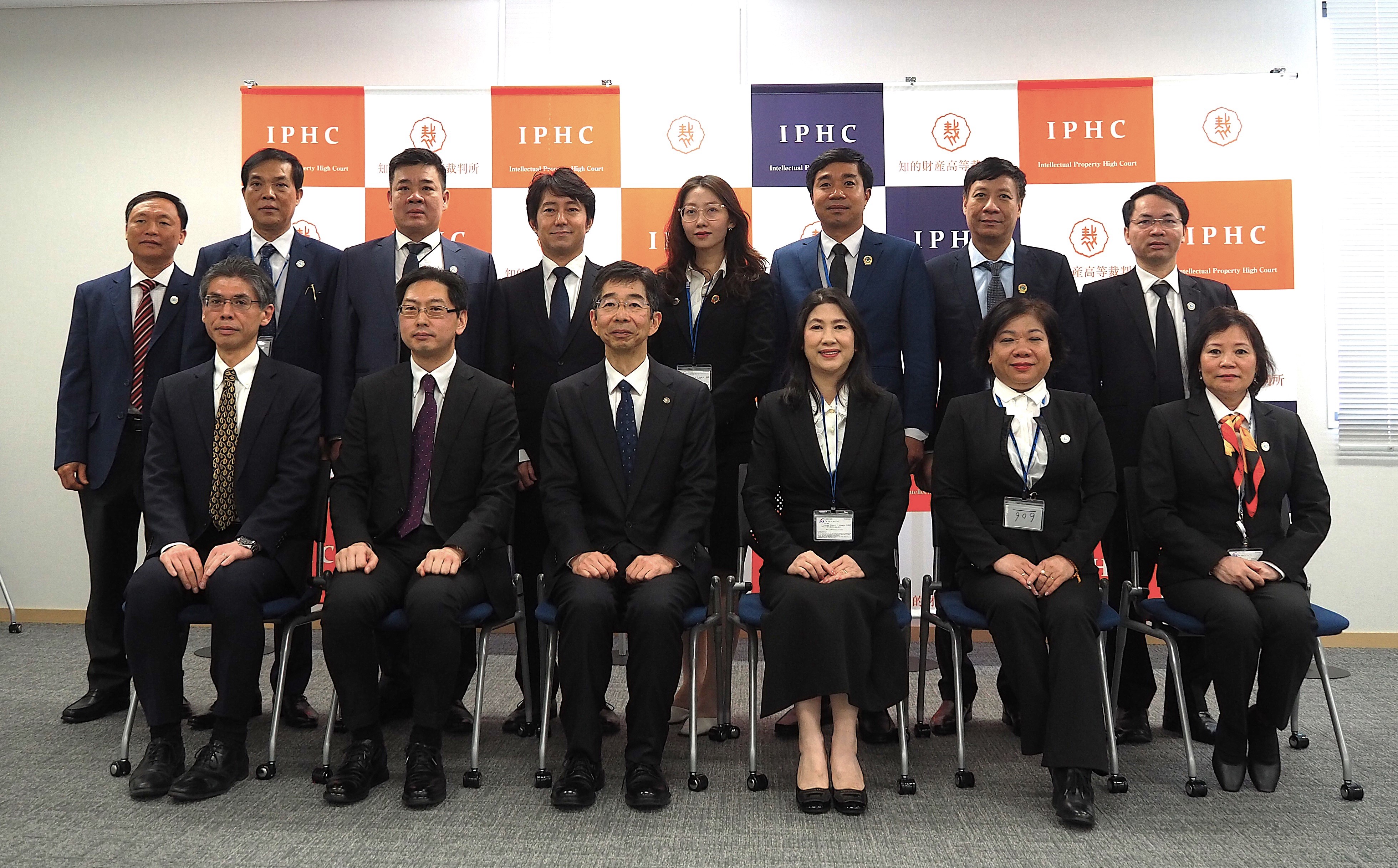 参加者全員での集合写真