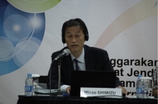 image3:Judge Shimizu giving a lecture