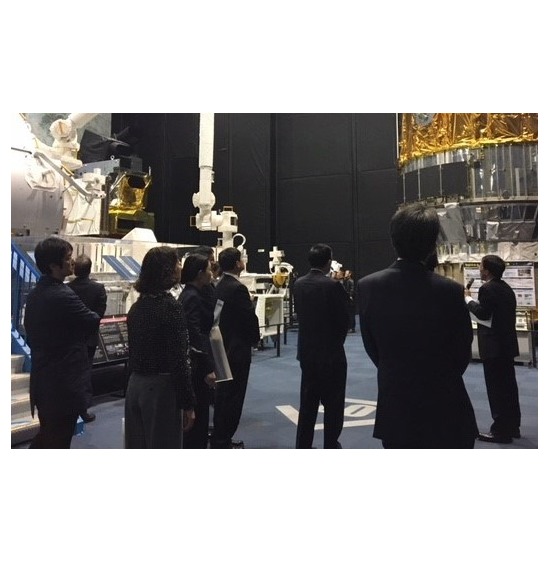 image:Photo of JAXA Tsukuba Space Center visit