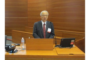 image2:Chief Judge Shitara at the panel discussion