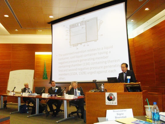 image:Judge Imai participating in the panel discussion