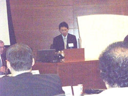 image1:Judge Yaguchi gaving a presentation