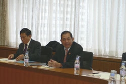 image1:Mr. Truong Hoa Binh visiting the IP high court