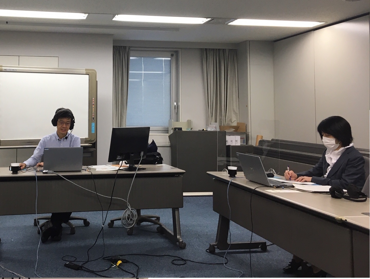 上田裁判官・光本調査官