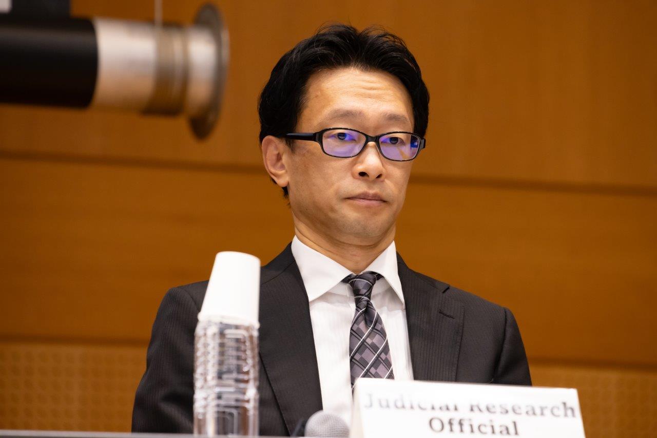 調査官による質問