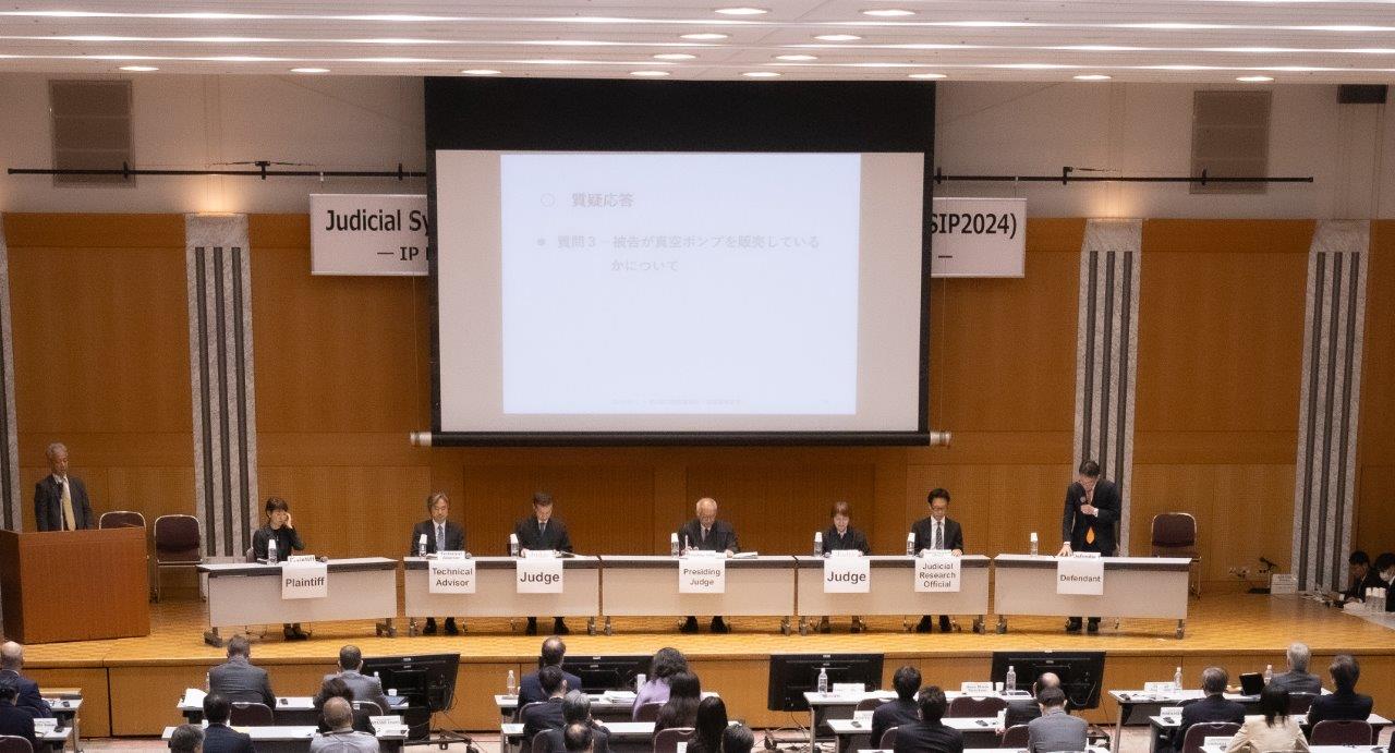模擬裁判の様子