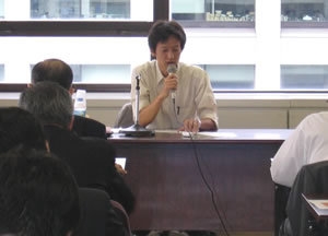 写真:課長補佐　和久田肇氏