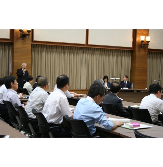 写真：講演会の様子その1