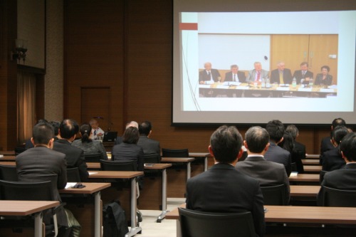 写真:研究会の様子その2