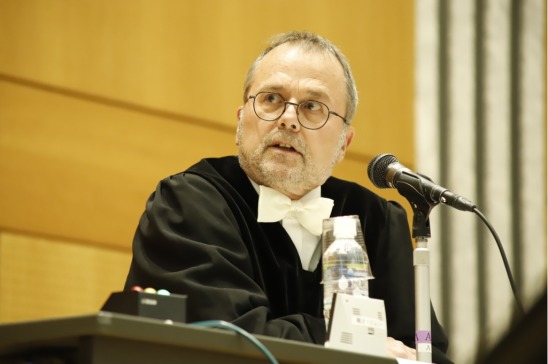 写真:模擬裁判の様子その3