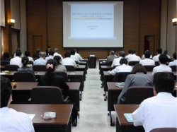 写真:講演の様子その2