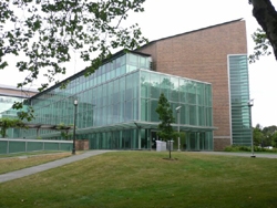 写真:会場となったワシントン大学のWilliam H.Gates Hallその2